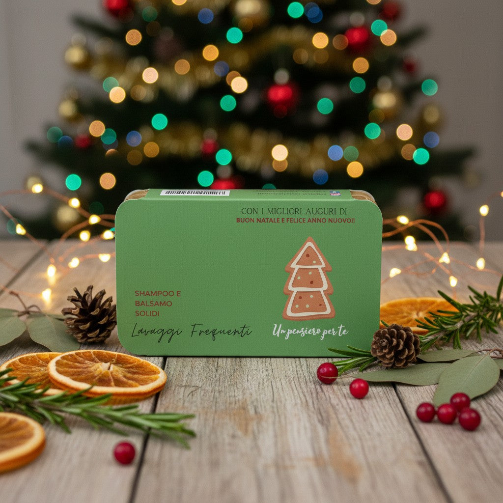 COFFRET DE NOËL : SHAMPOOING SOLIDE AU THÉ NOIR ET À LA BERGAMOTE + APRÈS-SHAMPOING SOLIDE À LA FLEUR D'IRIS POUR LAVAGES FRÉQUENTS