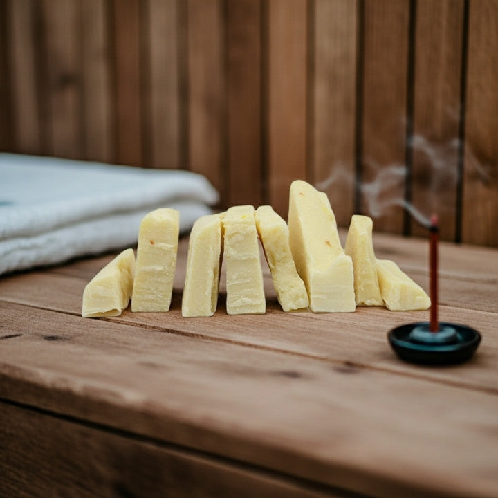 RITAGLI DI SAPONE ALL' INCENSO