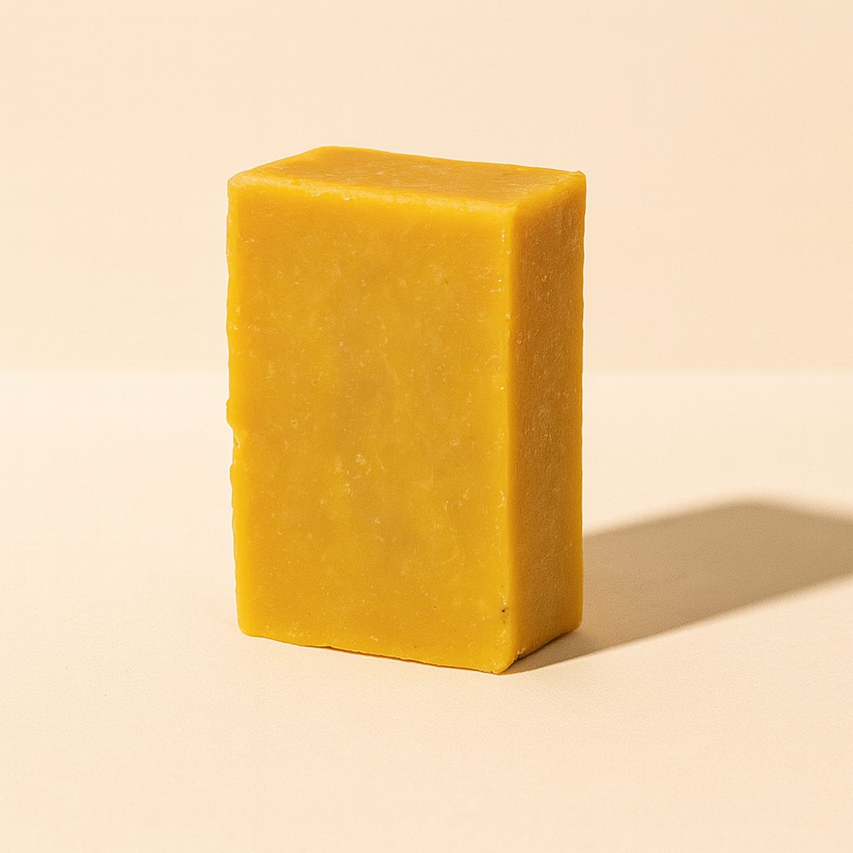 SAVON ARTISANAL AU BOIS DE SANTAL