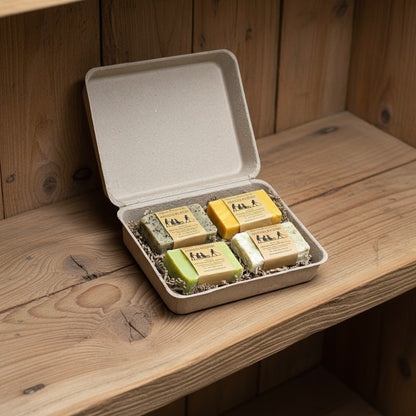 COFFRET CADEAU SAINT-VALENTIN : 4 SAVONS ARTISANAUX AVEC DOUBLURE EN PAILLE - 100 g chacun